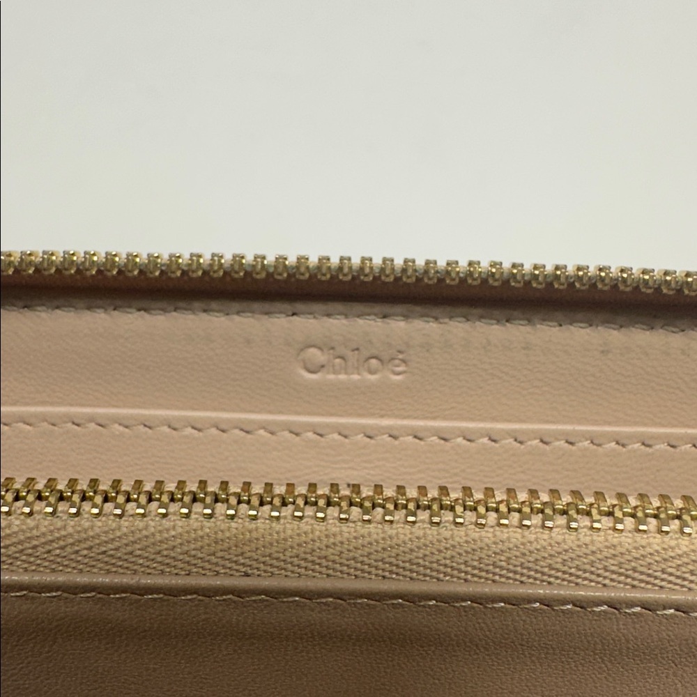 Chloe Bailey Long Wallet Two Tone Zip Around Leather Neutral Tan Ivory Gold - Picture 9 of 14